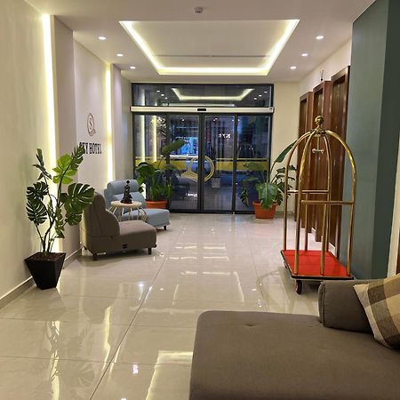 Sky Hotel Aqaba Extérieur photo