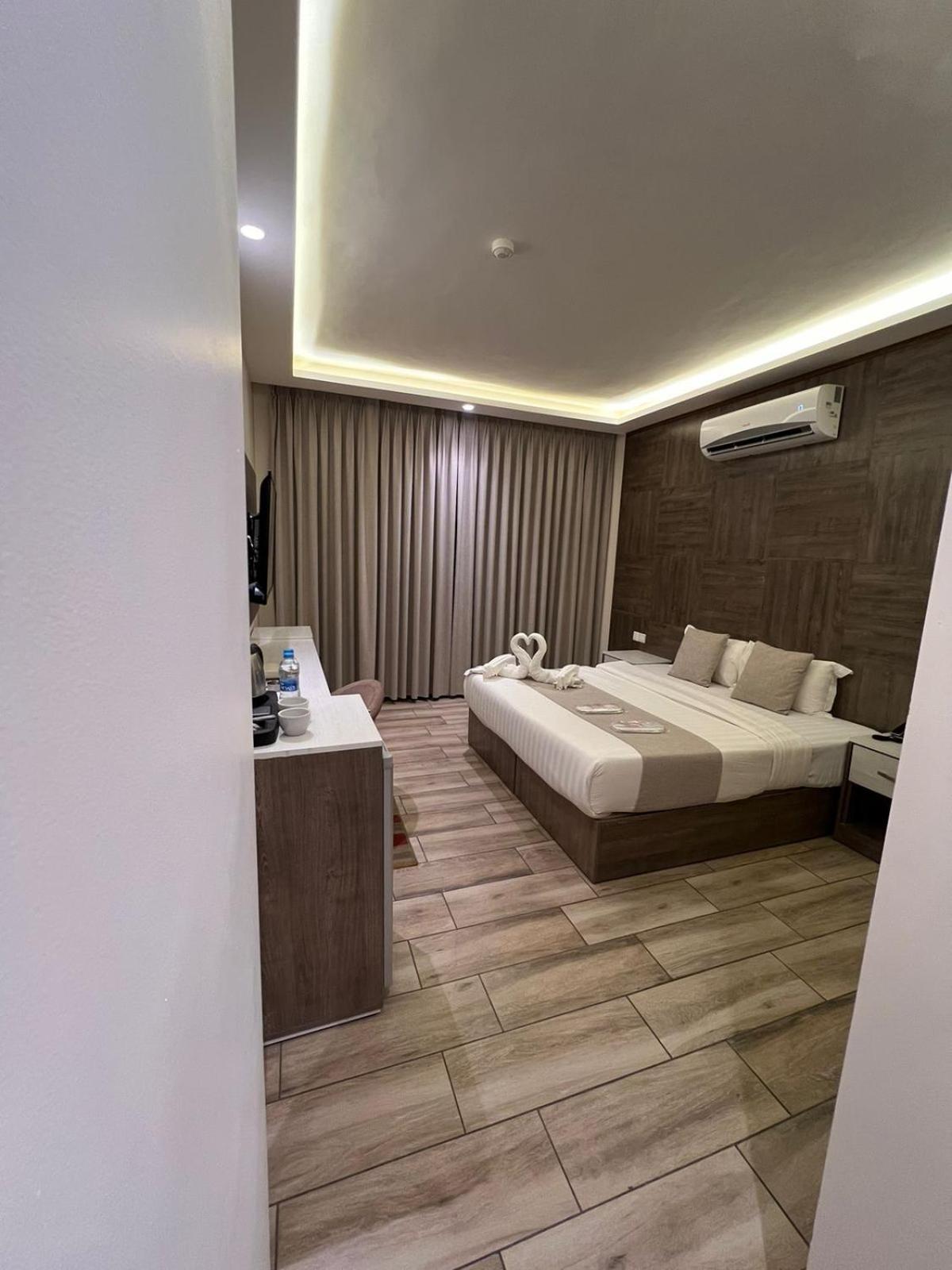 Sky Hotel Aqaba Extérieur photo